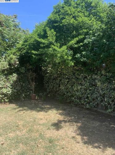 177 Oak Pl, West Pittsburg, CA 94565-3820