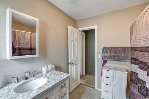 35 Newcomb Trl, Panamoka NY  11961-2238 exterior