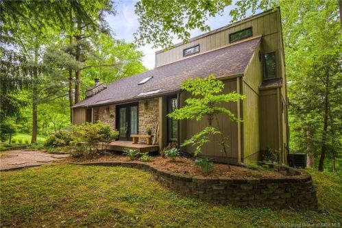 5119 Shoreline Dr, Navilleton, IN 47119-9320