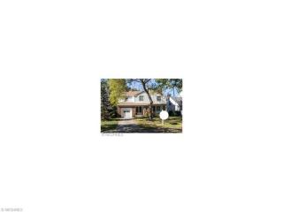 1418 Henning Dr, Cleveland, OH 44124-2421