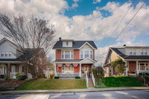 20 4th St, Ironton, PA 18037-1320