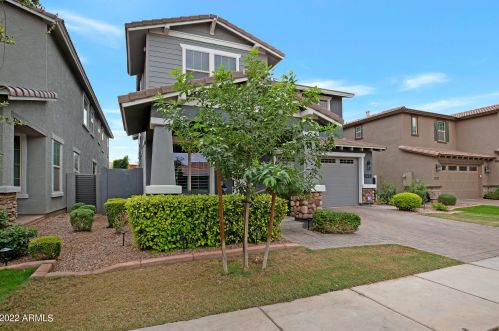4243 Rawhide St, Gilbert, AZ 85296-1569