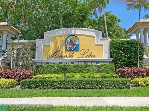 2695 137th Ave, Hollywood, FL 33027-3927