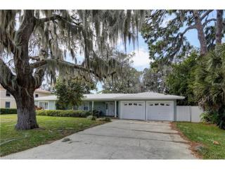 304 Palmetto Ln, Largo, FL 33770-4615