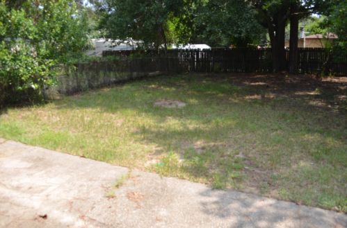 144 4th Ave, Shalimar FL  32579-1907 exterior