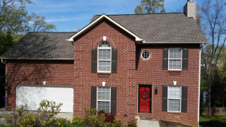 1004 Paddington Rd, Knoxville, TN 37922-8026