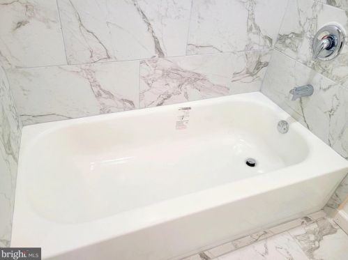 20 Kendall Blvd, Camden NJ  08107-1512 exterior