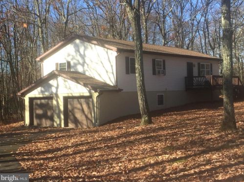 74 Bayberry Rd, Jim Thorpe, PA 18229-9720
