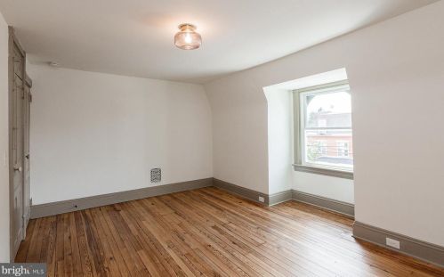 237 Lime St, Lancaster PA  17602-2748 exterior