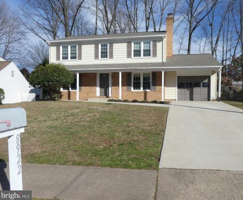 8922 Lake Braddock Dr, Springfield VA  22015-2128 exterior