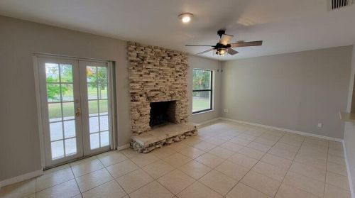 2442 Grand Dr, Fort Pierce FL  34952-6532 exterior