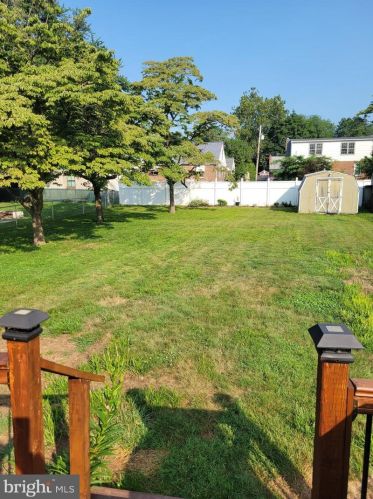 10 Varmar Dr, New Castle DE  19720-2036 exterior