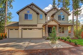 590 233 Ave, Redmond WA  98074-7252 exterior