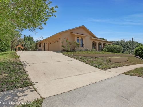 3705 Buttonwood Dr, Titusville, FL 32796-2903