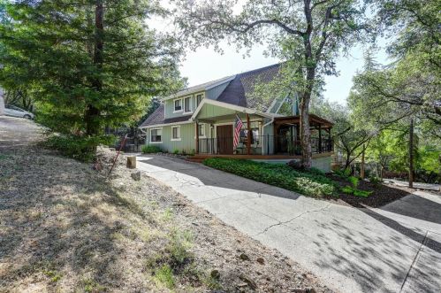 13713 Hemlock Dr, Lake Wildwood, CA 95946-9126