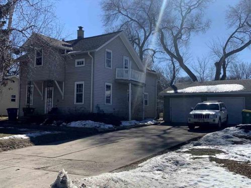 3112 Humboldt Rd, Green Bay, WI 54311-5751
