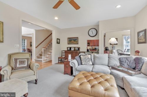 23 Hampshire Ct, Wilmington DE  19807-2535 exterior