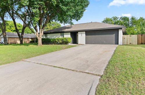 504 Aspen Dr, Denton, TX 76209-8416