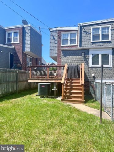 109 39 St, Wilmington DE  19802-2330 exterior