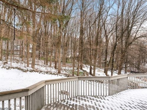 2 Echo Ln, Dover NJ  07869-3335 exterior