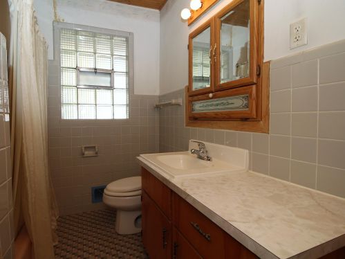 6700 Bottsford Ave, Milwaukee WI 53221-2128 exterior