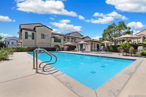 6282 Via Trato, Carlsbad CA  92009-6084 exterior