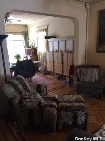 76-28 85th Dr, Jamaica, NY 11421-1008