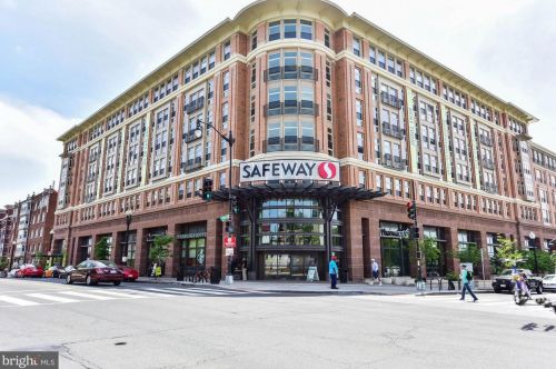 438 Kenyon St, Washington DC 20010-2915 exterior