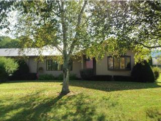 87 Fairwood Hts, Morrisville, VT 05661-8020