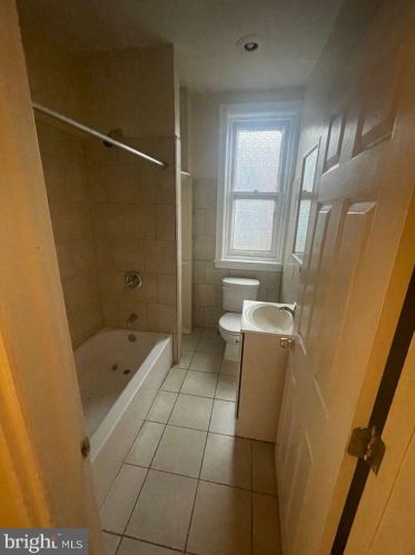 3835 8th St, Philadelphia PA  19140-3222 exterior