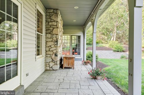 319 Equus Dr, Camp Hill PA  17011-8350 exterior