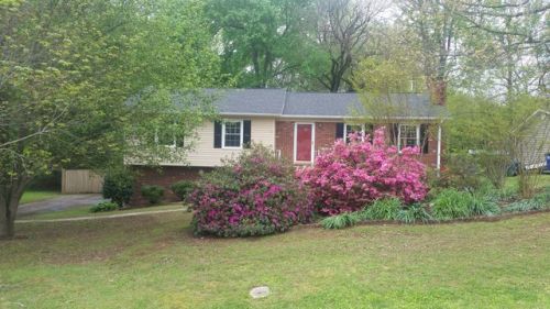 766 Oxbow Ln, Kernersville, NC 27284-9548
