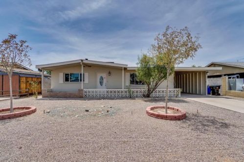 2215 Bramble Ave, Mesa, AZ 85204-1447