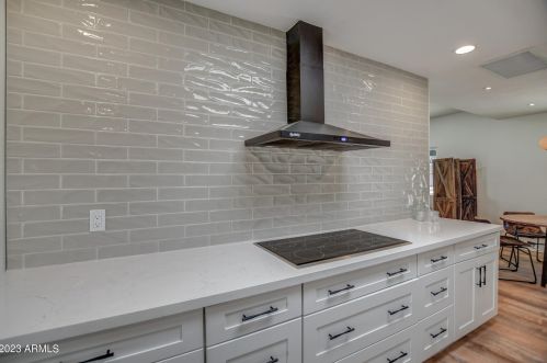 6630 Sharon Dr, Scottsdale AZ  85254-3950 exterior