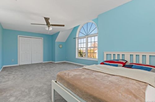 2301 Mohansic Ave, Yorktown Hgts NY  10598-3627 exterior