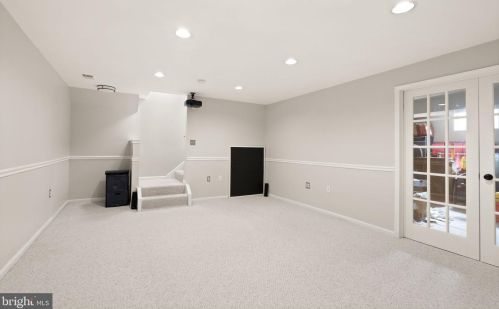 816 Anne St, Leesburg VA  20175-3426 exterior