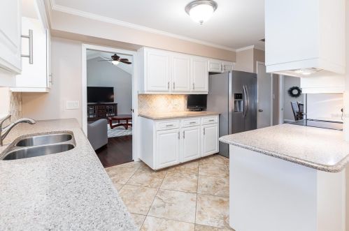 1610 King Arthur Cir, Maitland FL  32751-5818 exterior