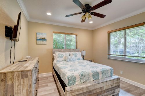 2786 Dunlin Rd, Delray Beach FL  33444-1008 exterior