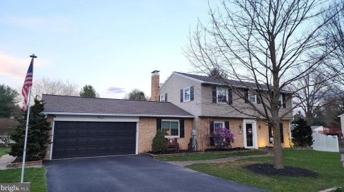 17 Briarwood Rd, Shrewsbury, PA 17361-1801