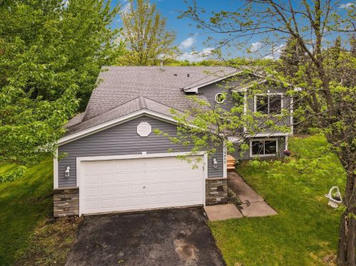 19860 Country Rd, Otsego, MN 55374-8925