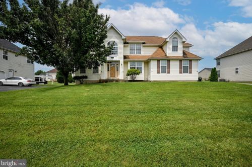 208 Mariners Way, Bear, DE 19701-2290