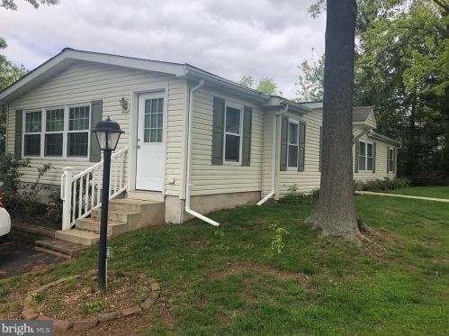 159 Deerfield Dr, Souderton, PA 18964-1928