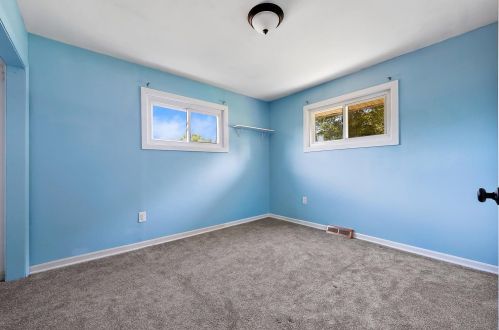 4911 Harman Dr, Franklin OH  45005-5011 exterior