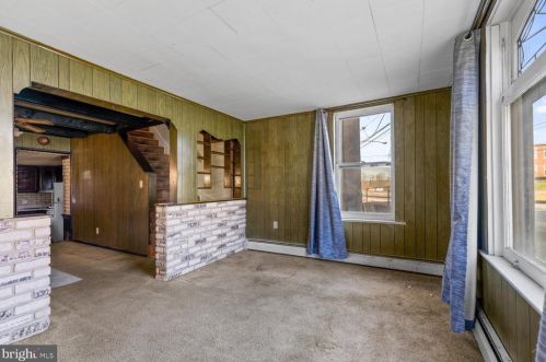 206 Ctr Ave, Dauberville PA  19533-8665 exterior