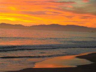 507 Esplanade, Redondo Beach CA  90277-4059 exterior