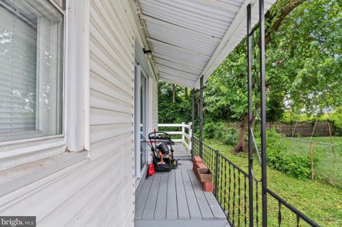 681 Washington Ave, West Deptford NJ  08096-3544 exterior