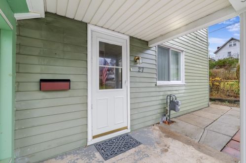 27 Mullooly St, Pittsburgh, PA 15227-1737