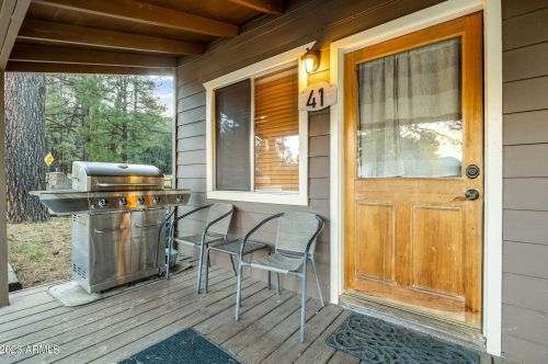 41 Main St, Greer, AZ 85927