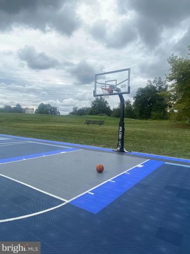 118 Shoal Creek Dr, Blue Bell PA  19422-3250 exterior