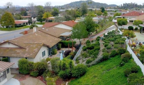 16670 Bernardo Oaks Dr, San Diego CA  92128-2837 exterior